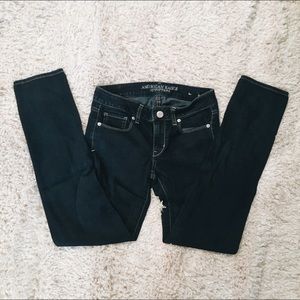 Dark wash American Eagle Outfitters skinny jeans